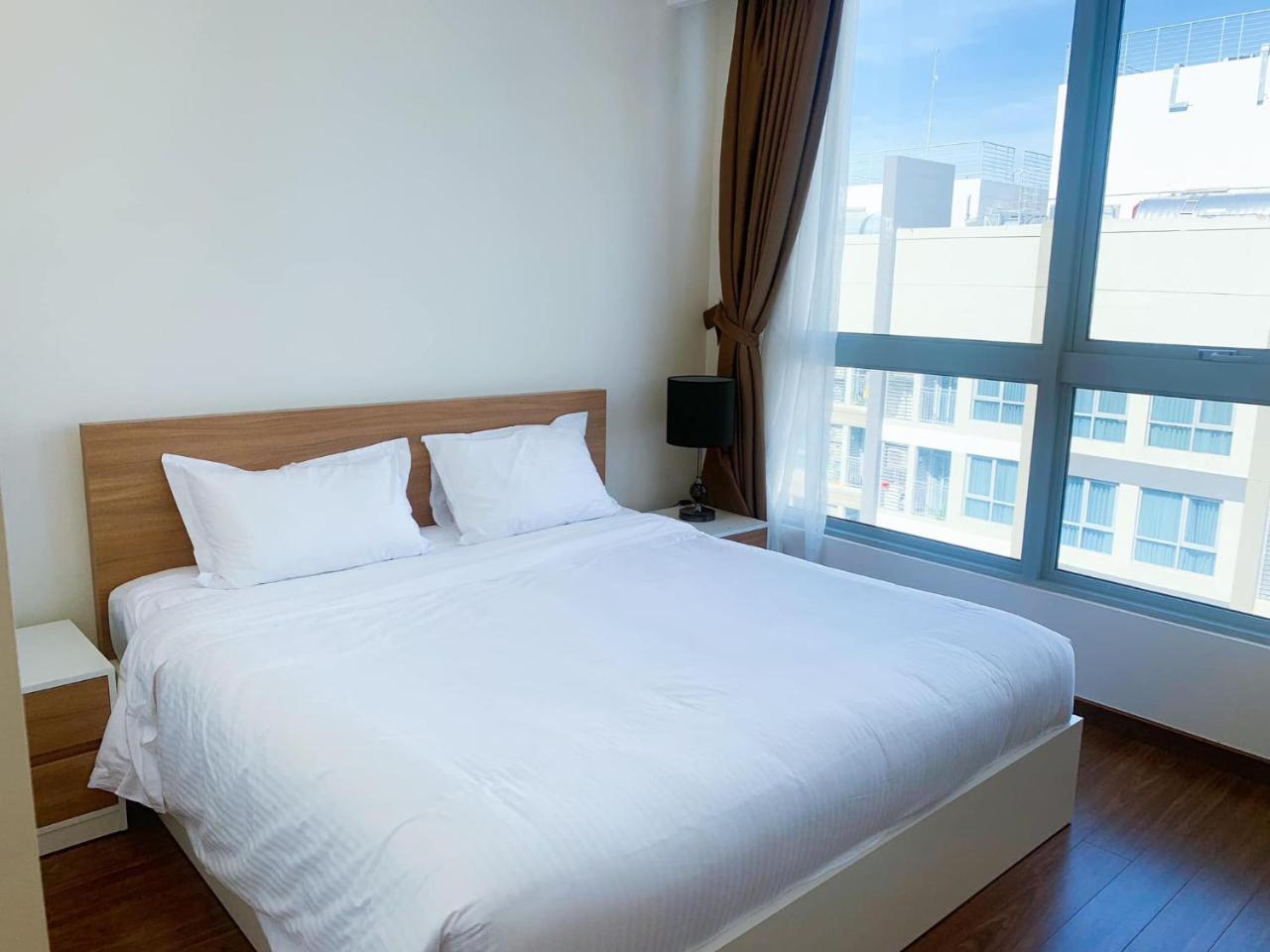 Ở trọ The Luxe Nest Landmark 81 *